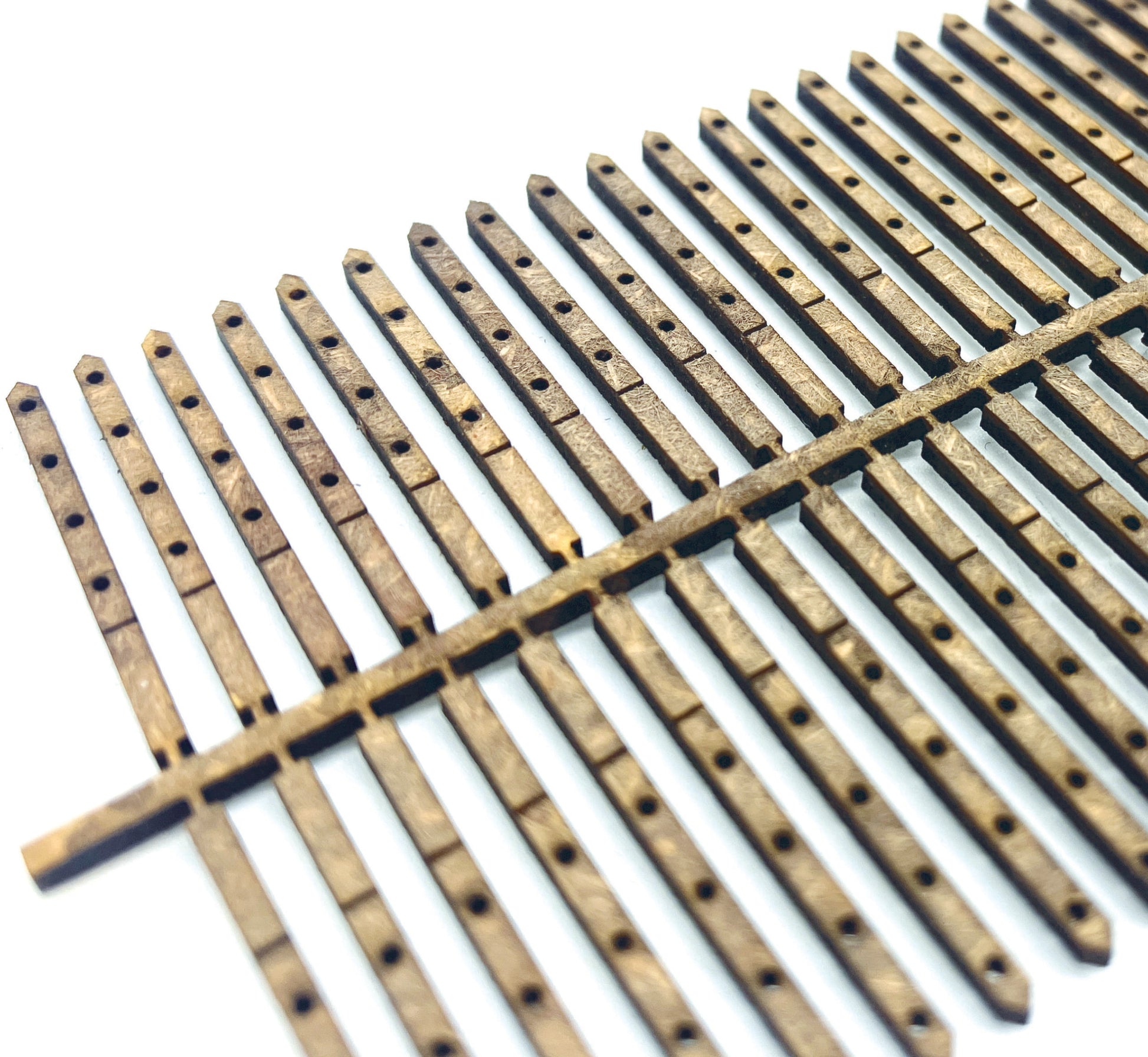 Laser Cut Fence Posts - 00 Gauge image 0
